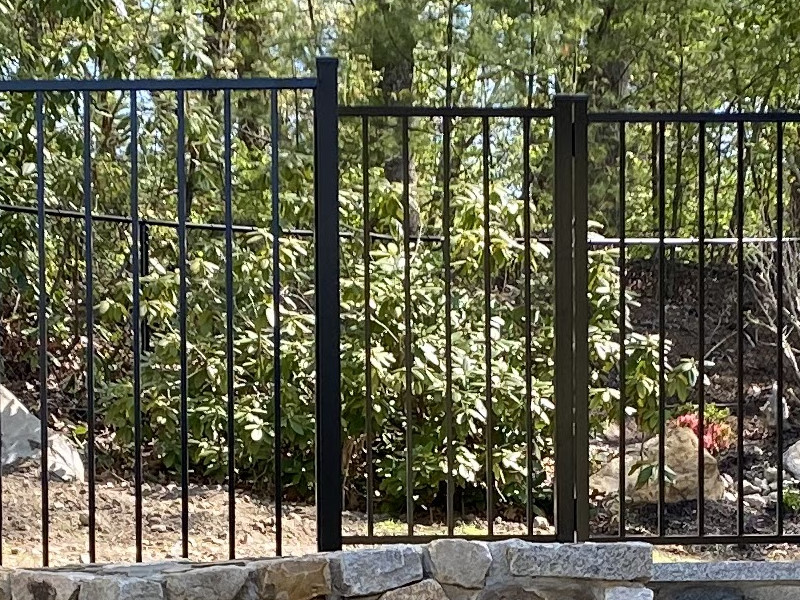 Aluminum fence solutions for the Derry, New Hampshire area