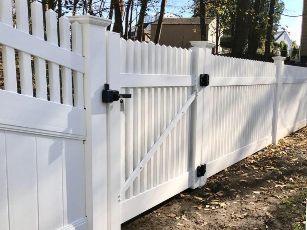 Chester New Hampshire residential fencing