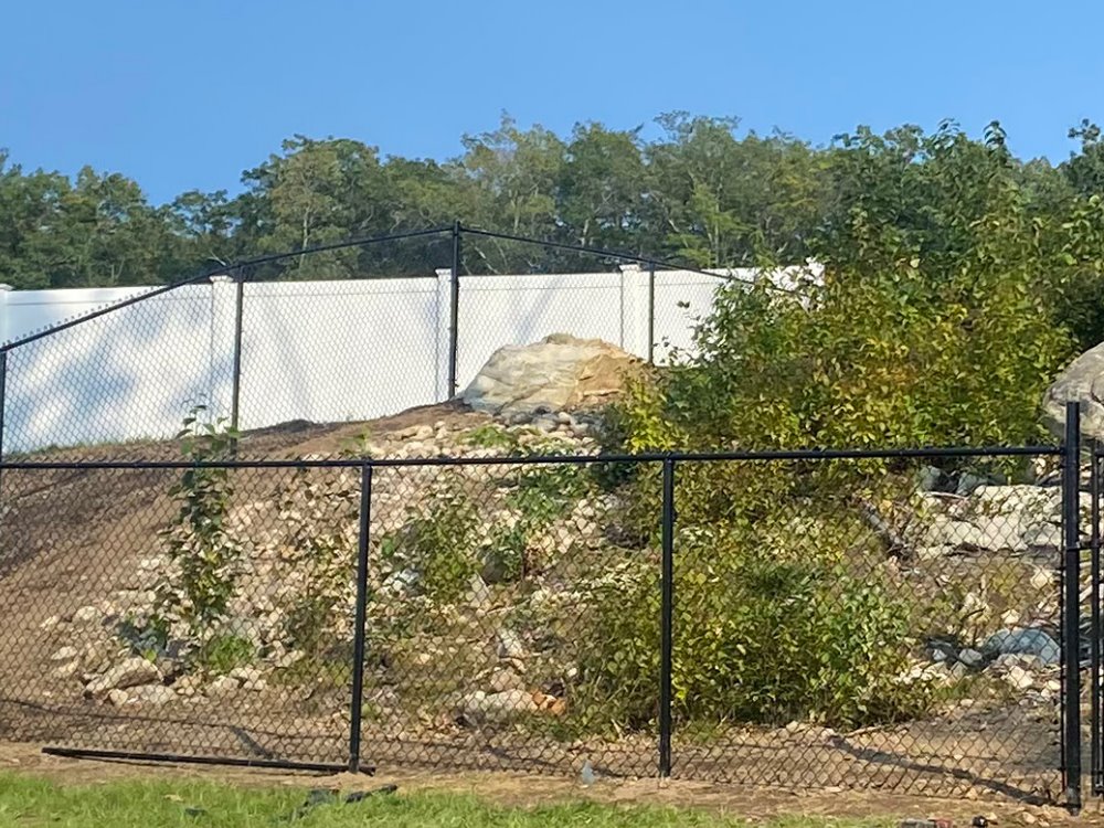Hollis New Hampshire residential and commercial fencing